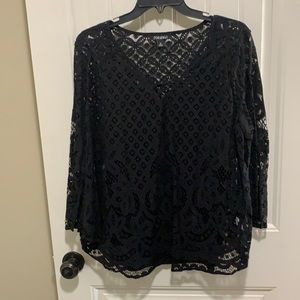 ROZ & ALI LACE TOP